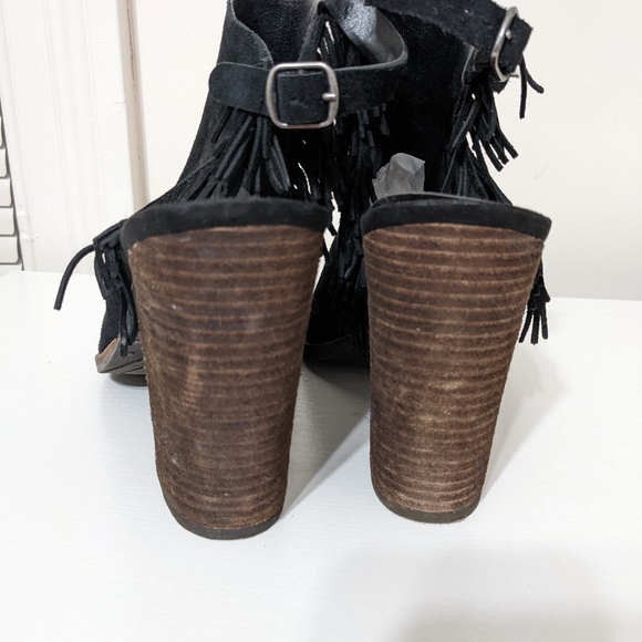 Lucky Brand Suede Fringe Block Heel Sandals - Picture 3 of 5